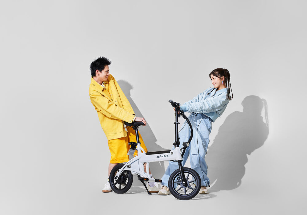 プロダクトの事例(電動バイクWEB用イメージ)｜＆A