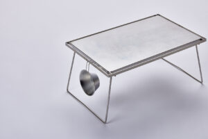 プロダクトとブランディングの事例(テーブル)｜＆A