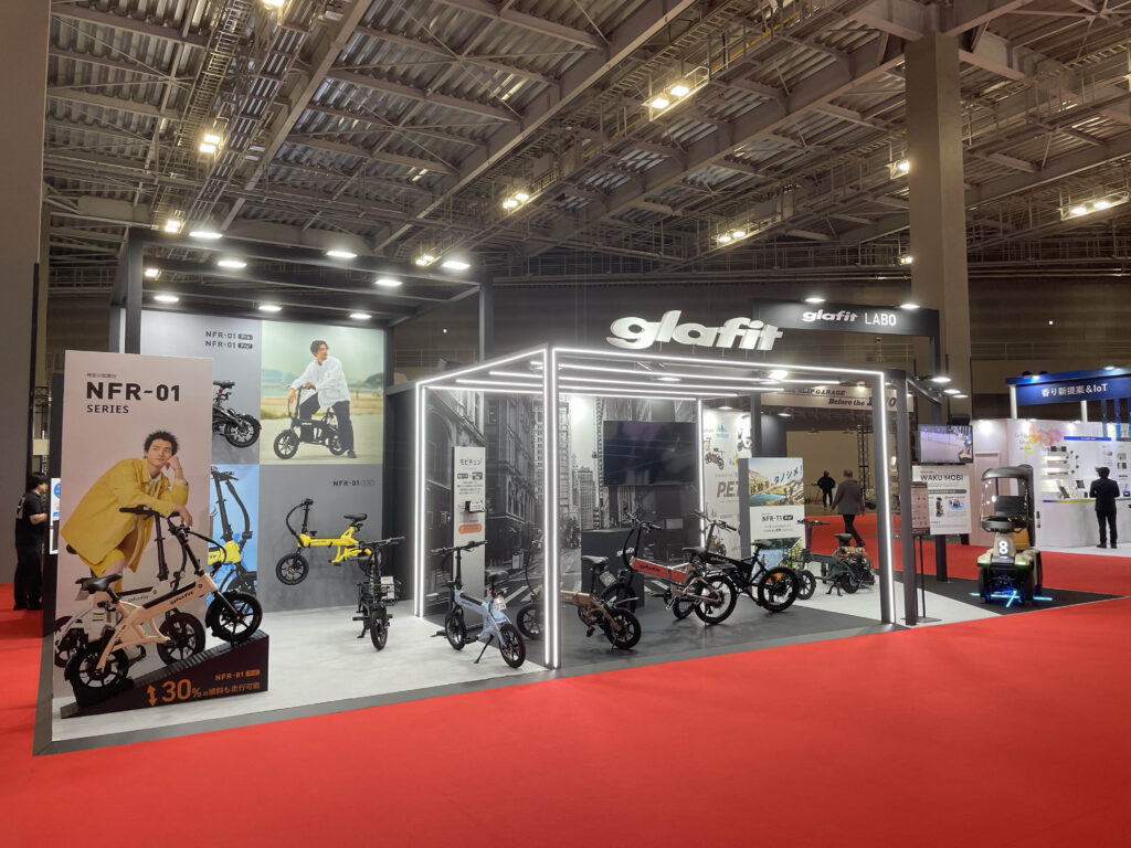 JMS2025展示会ブースの事例-正面｜デザイン事務所＆A